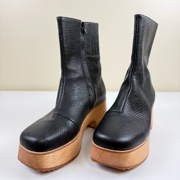 RARE NEW Charlotte Stone Isla Black Snakeskin Print Leather Clog Boots - Picture 2 of 13